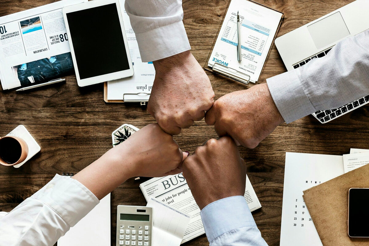 Negotiations & Influence for Managers Negotiations & Influence for Managers